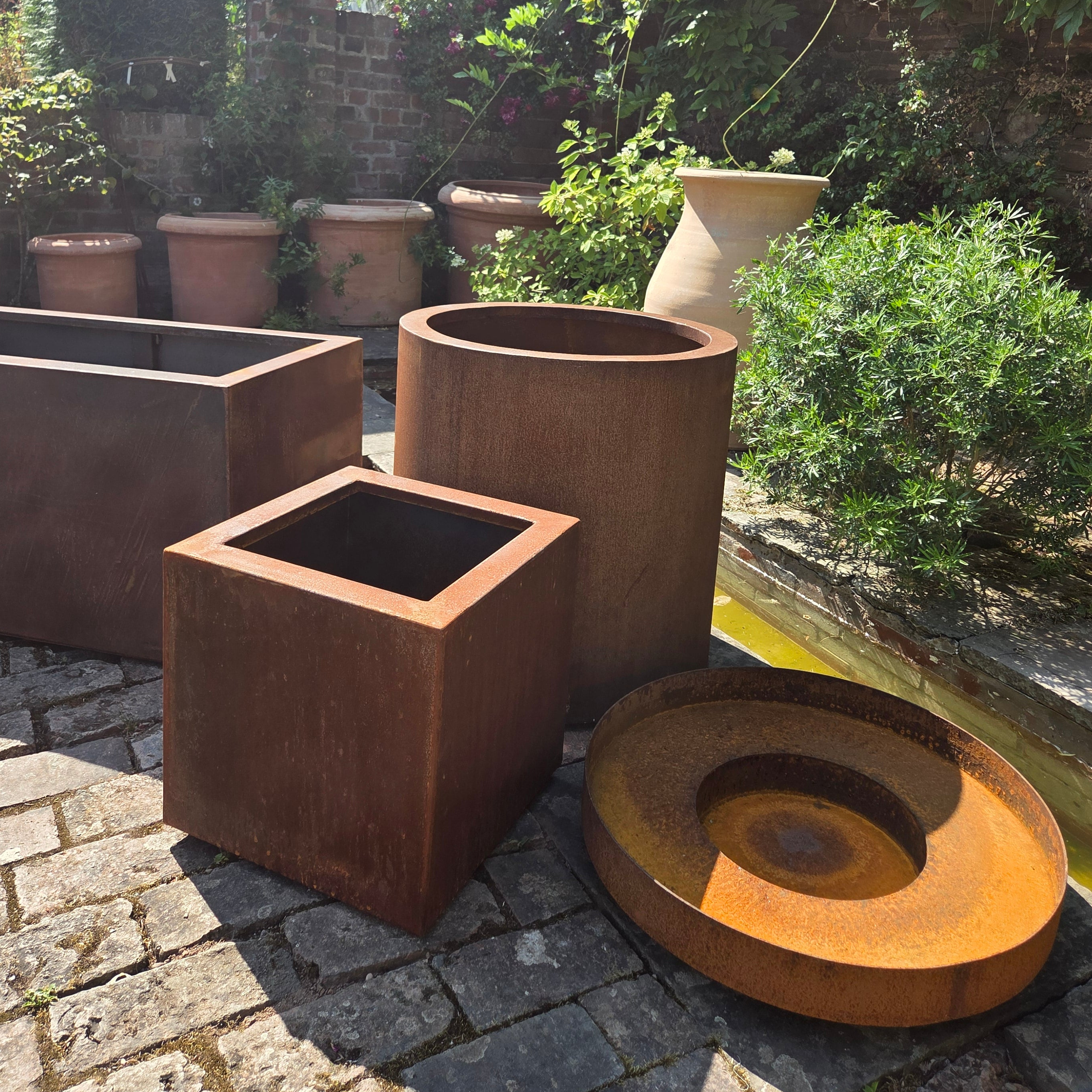 DISCOVER OUR CORTEN STEEL RANGE AT STOCKTON BURY GARDENS