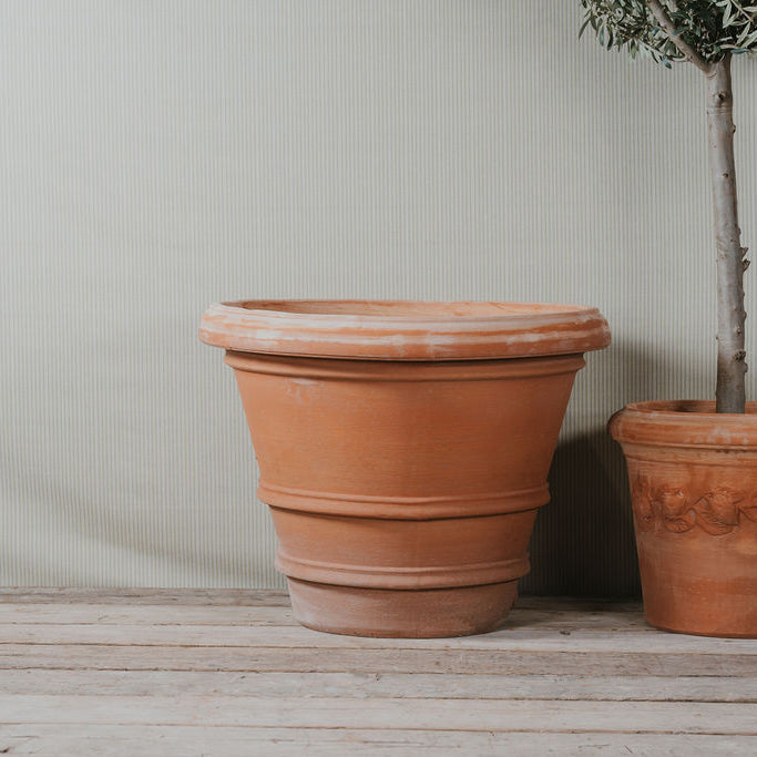 Imprunetino Liscio Italian Terracotta Planters - Tom's Yard