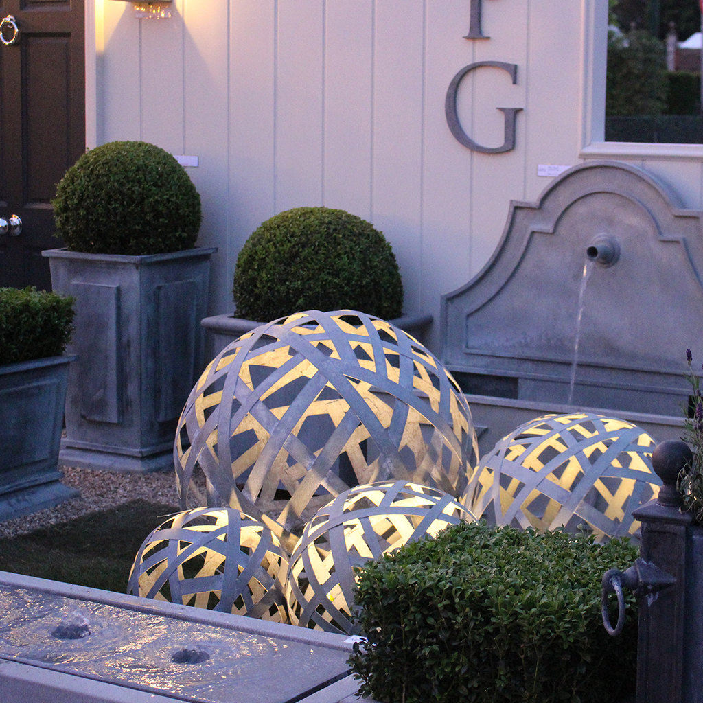 Handmade Galvanised Steel Lattice Balls - Tom's Yard