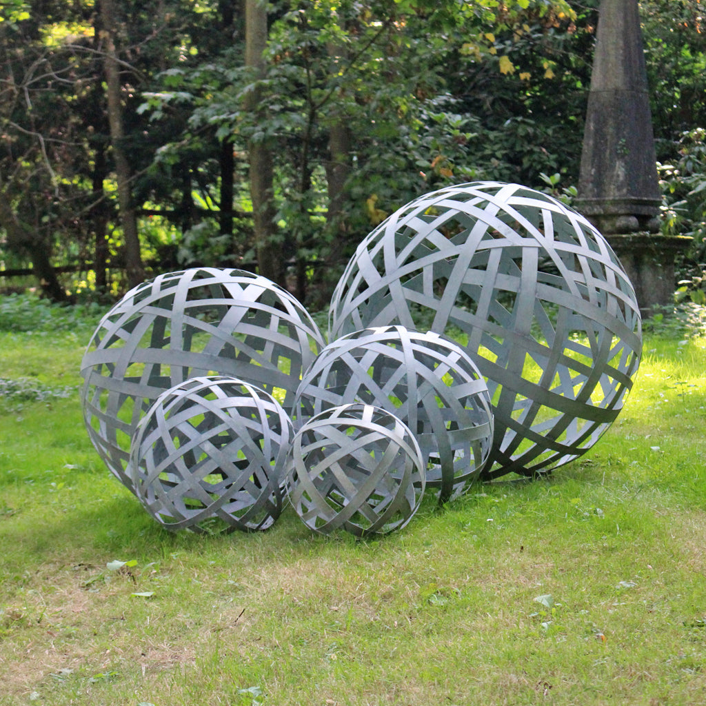 Handmade Galvanised Steel Lattice Balls - Tom's Yard
