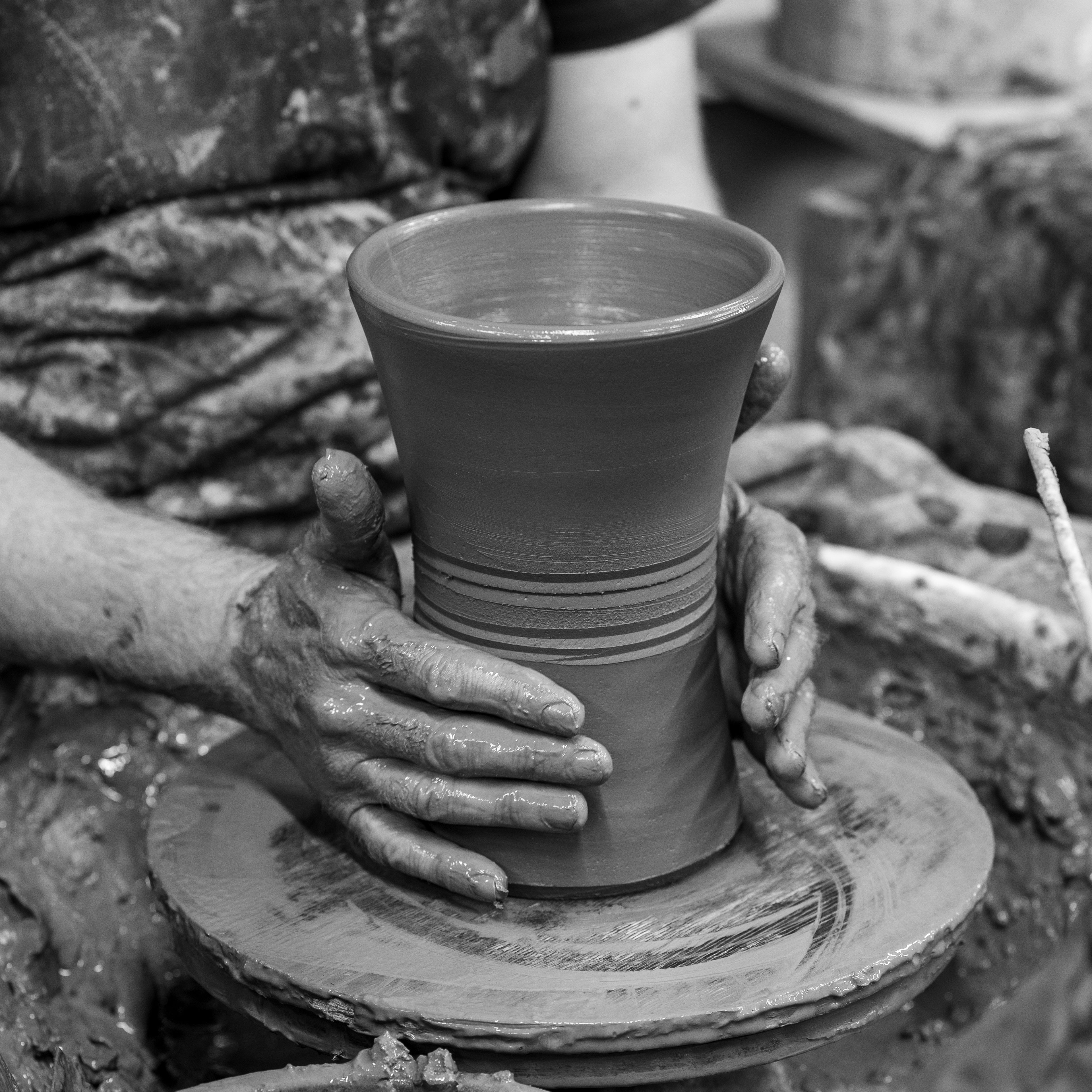 Tom's Yard Terracotta Flower Vase - Tom's Yard