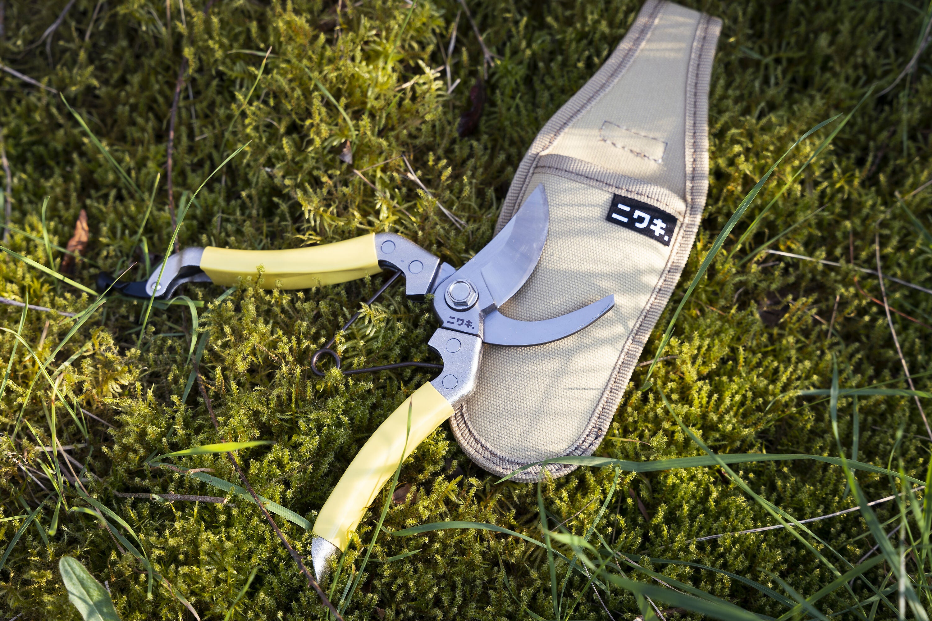 Win A Free Pair Of £59 Secateurs