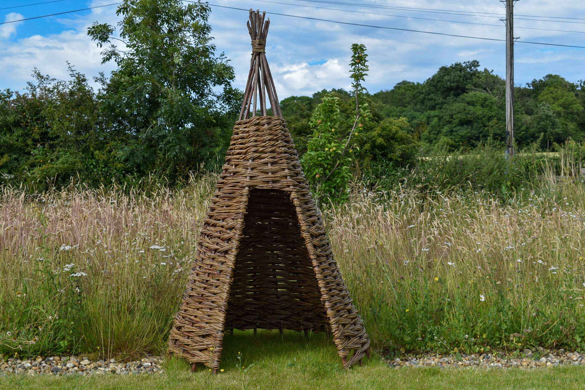 Hand-Woven British Willow Teepees - Tom's Yard