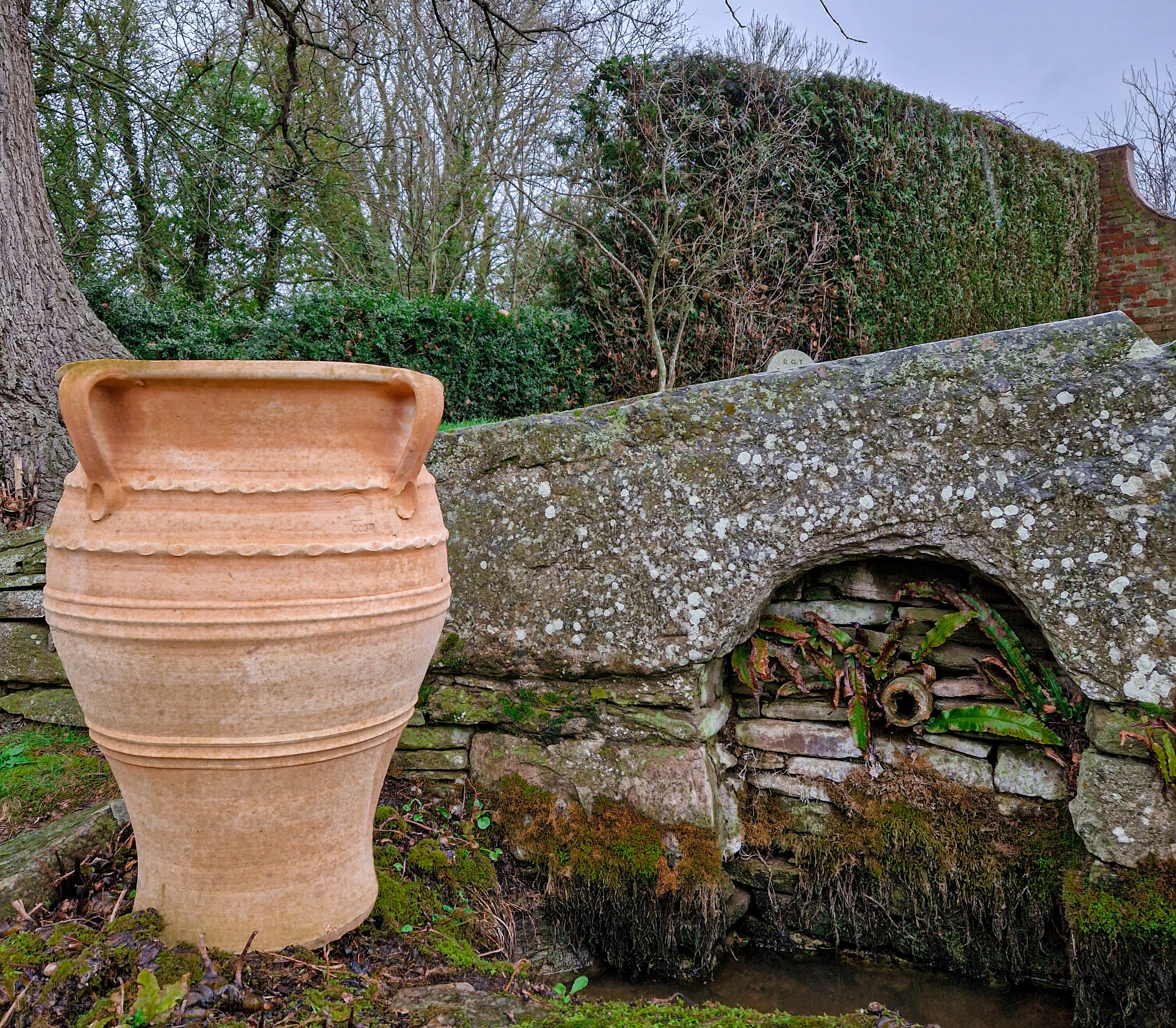 Dionysus Cretan Terracotta Pot - Tom's Yard